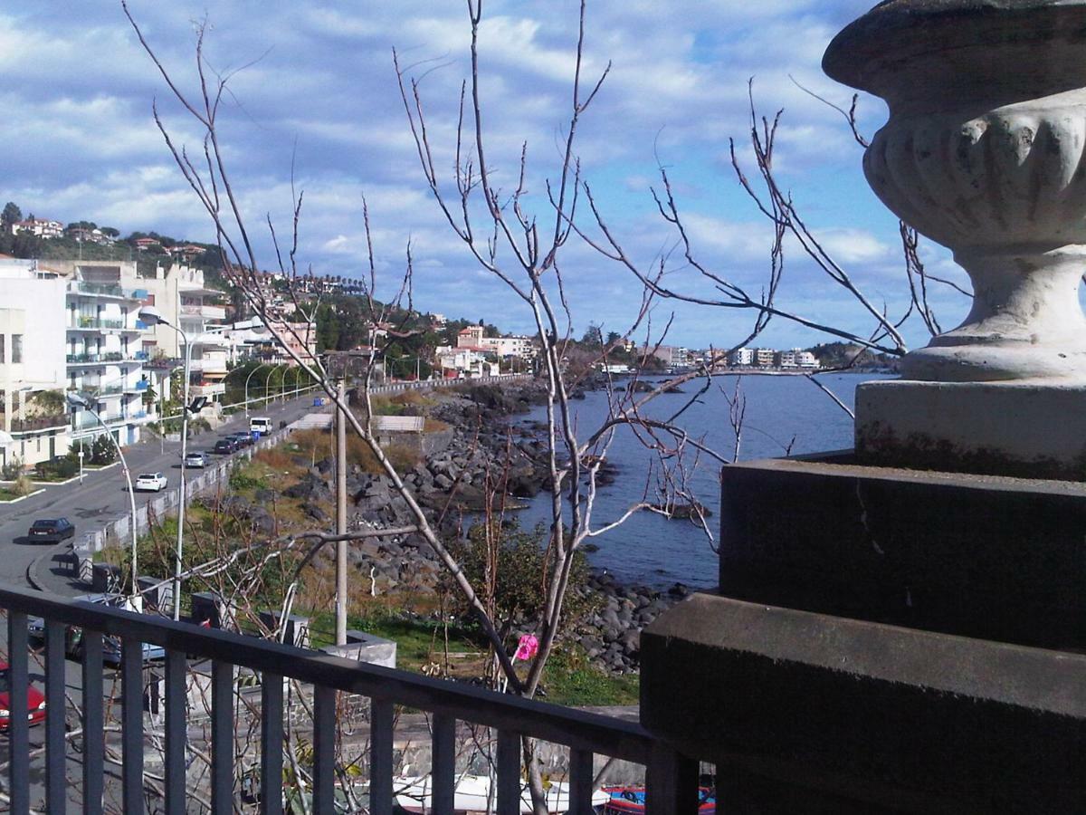 La Terrazza Dei Normanni Apartment Aci Castello Exterior photo